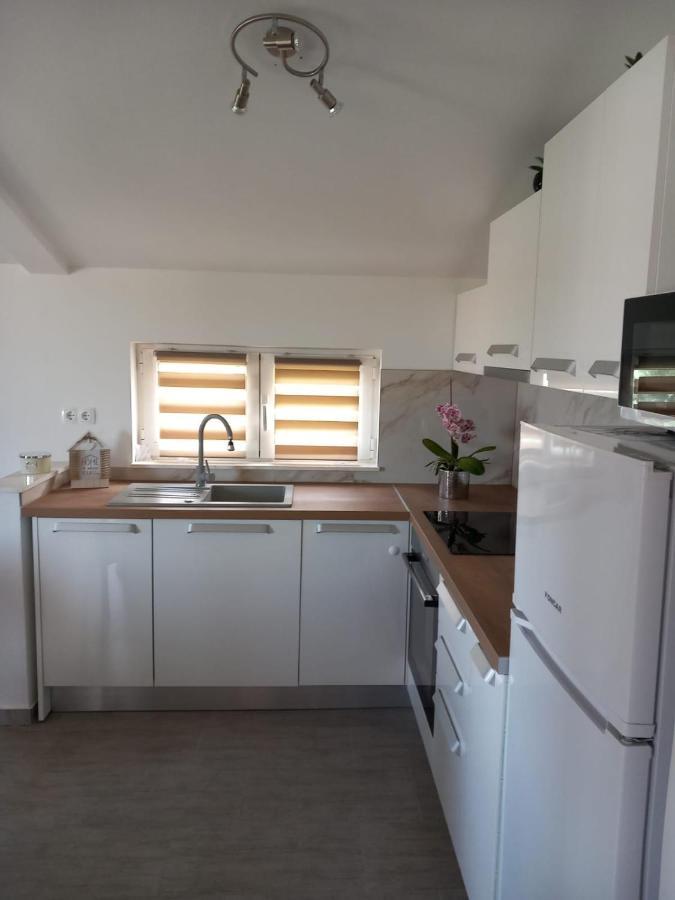 Apartmani Krpeta Pakoštane Exterior foto